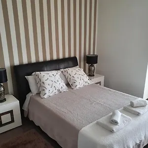 Tália Mar Vilamoura