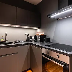 https://authentic-apartment-next-to-schwedenplatz.vienna-besthotels.com